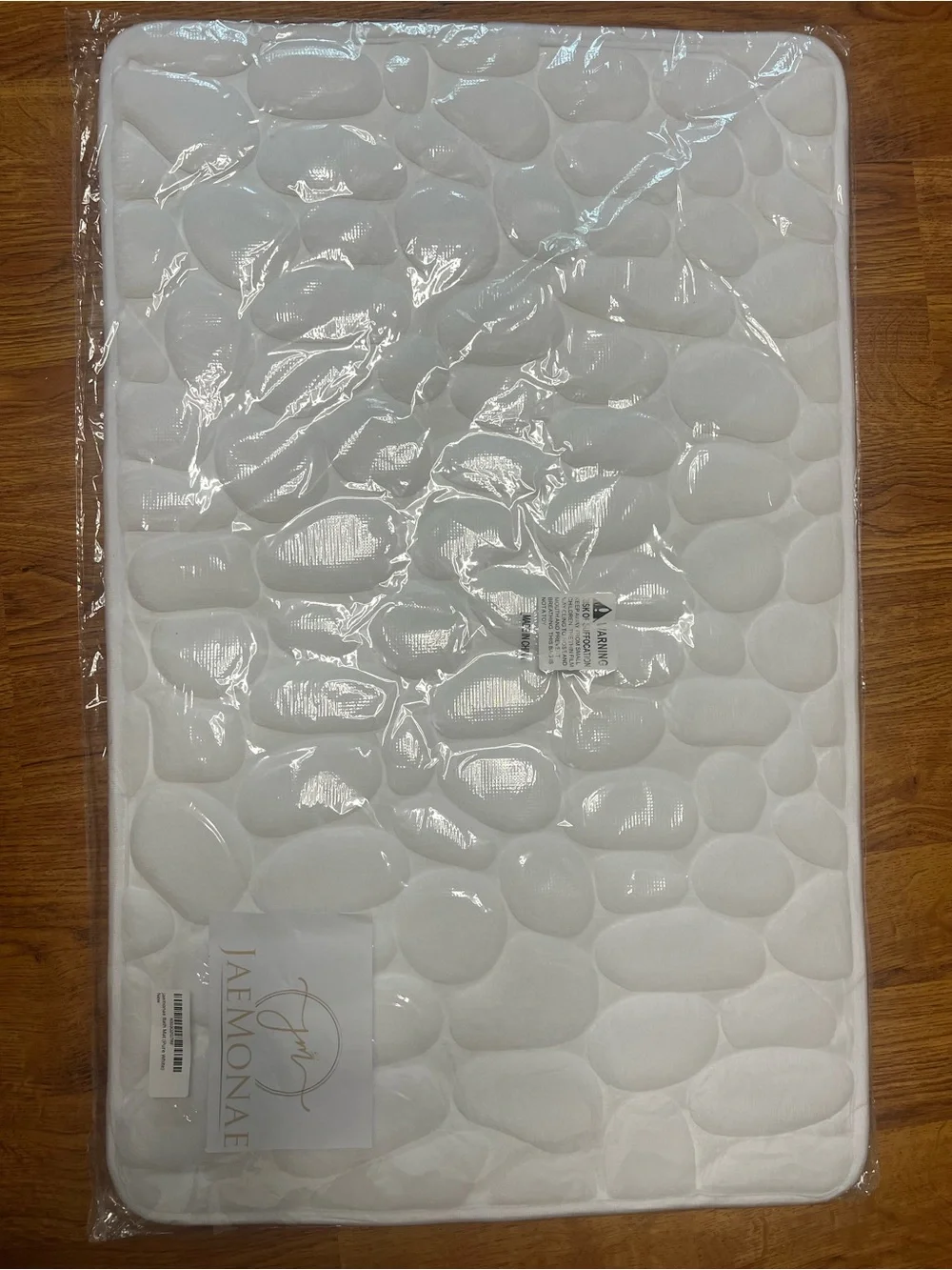 2 Luxury White Cobblestone Design Bath Mats with Non-Slip Backing !